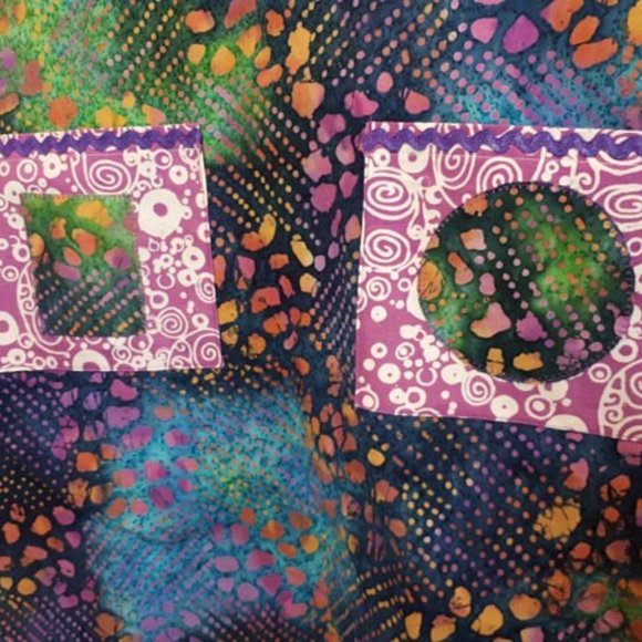 Batik Apron. Handmade. Reversable - Picture 3 of 5